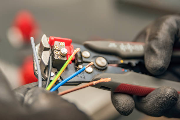 Best Affordable Electrician  in Colonial Rk, PA